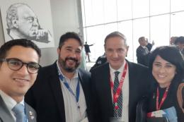 Momentos durante la Conferencia Anual de CTPAT 2019. En la foto, delegación de BASC junto al Sr. Carlos Ochoa. jefe de la división comercial y comunicaciones del programa CTPAT.